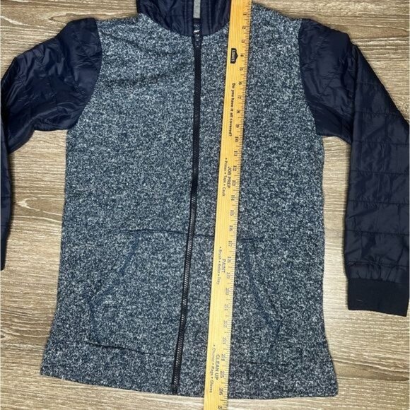 Old Navy Boys Lightweight Hooded Jacket With Quilted Sleeves Size XXL(18) - Picture 10 of 13
